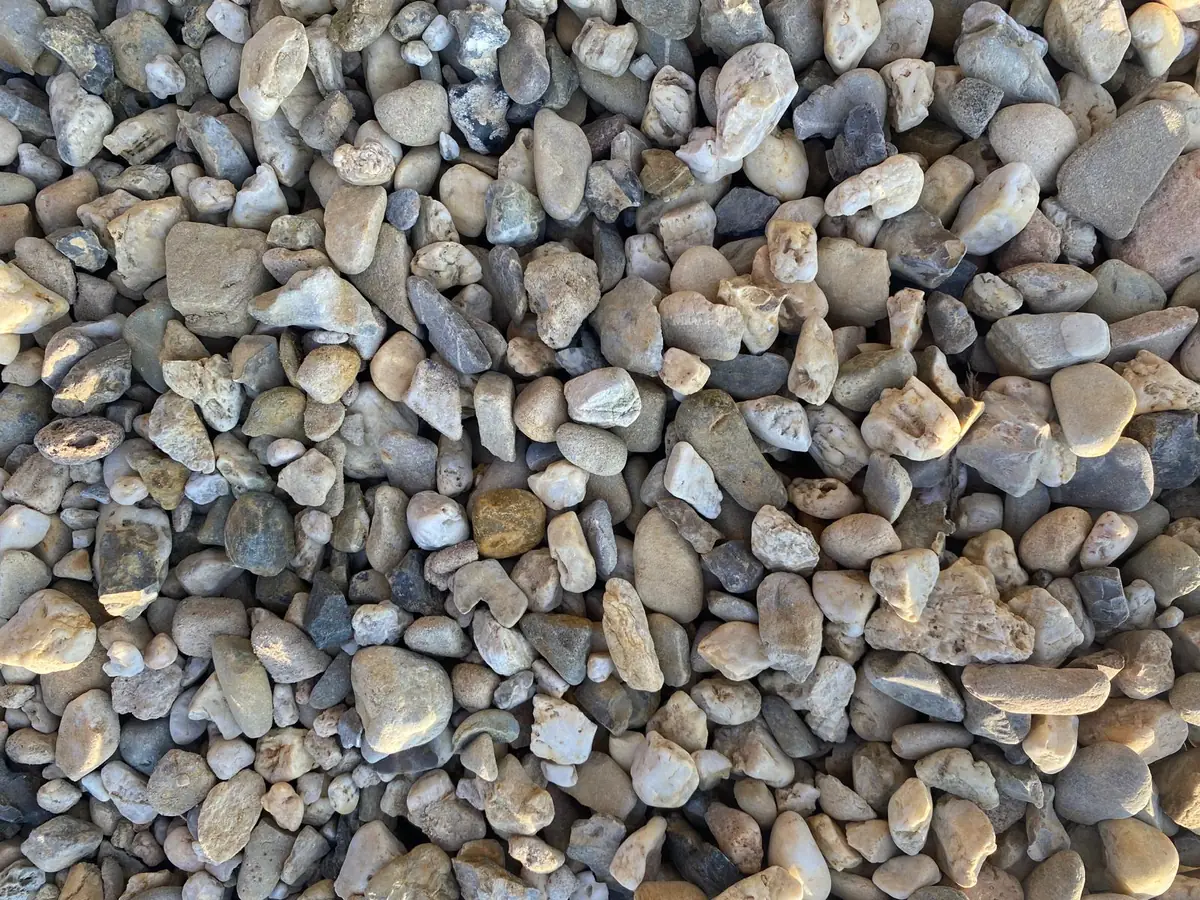 Betongrind van dichtbij: de korrelvorm en kleur in detail